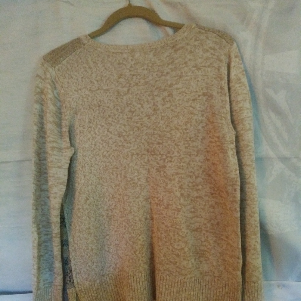 Sweater - Picture 2 of 4